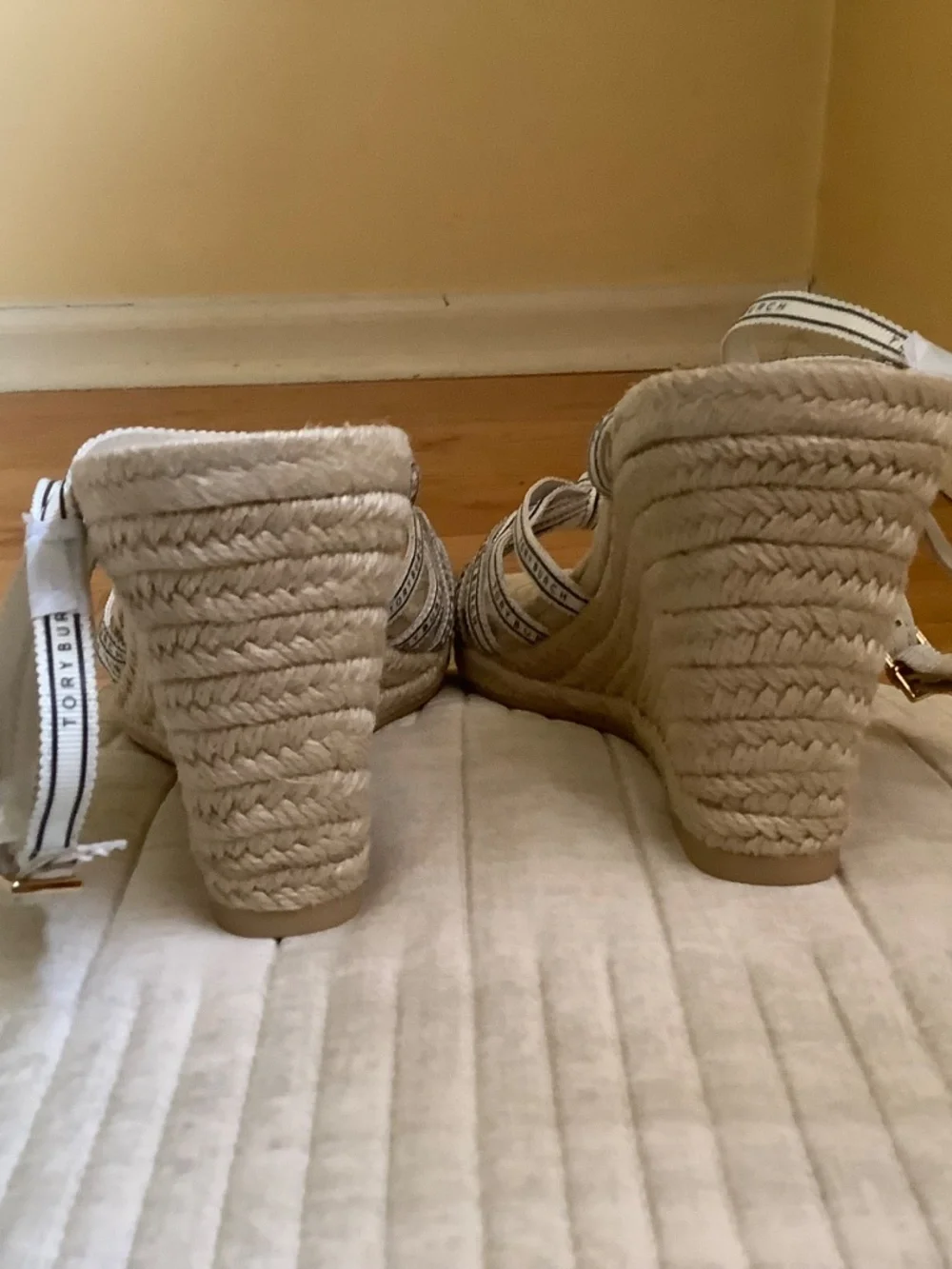 TORY BURCH Tory Ribbon Wedge Espadrille Cream/Black SZ 9.5 NWOT